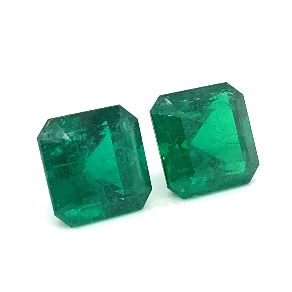 
                  
                    15.06x15.06x11.66mm Octagon Emerald (2 pc 35.40 ct)
                  
                