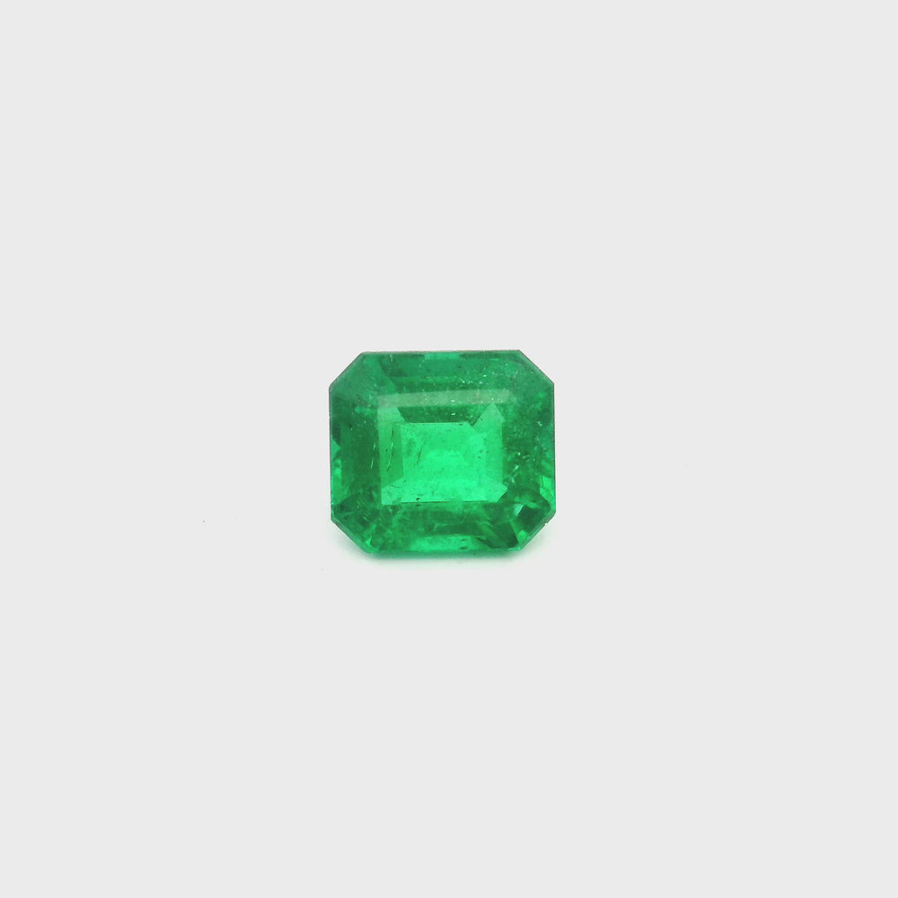 
                  
                    Load and play video in Gallery viewer, 8.70x7.78x5.47mm Octagon Emerald (1 pc 2.66 ct)
                  
                