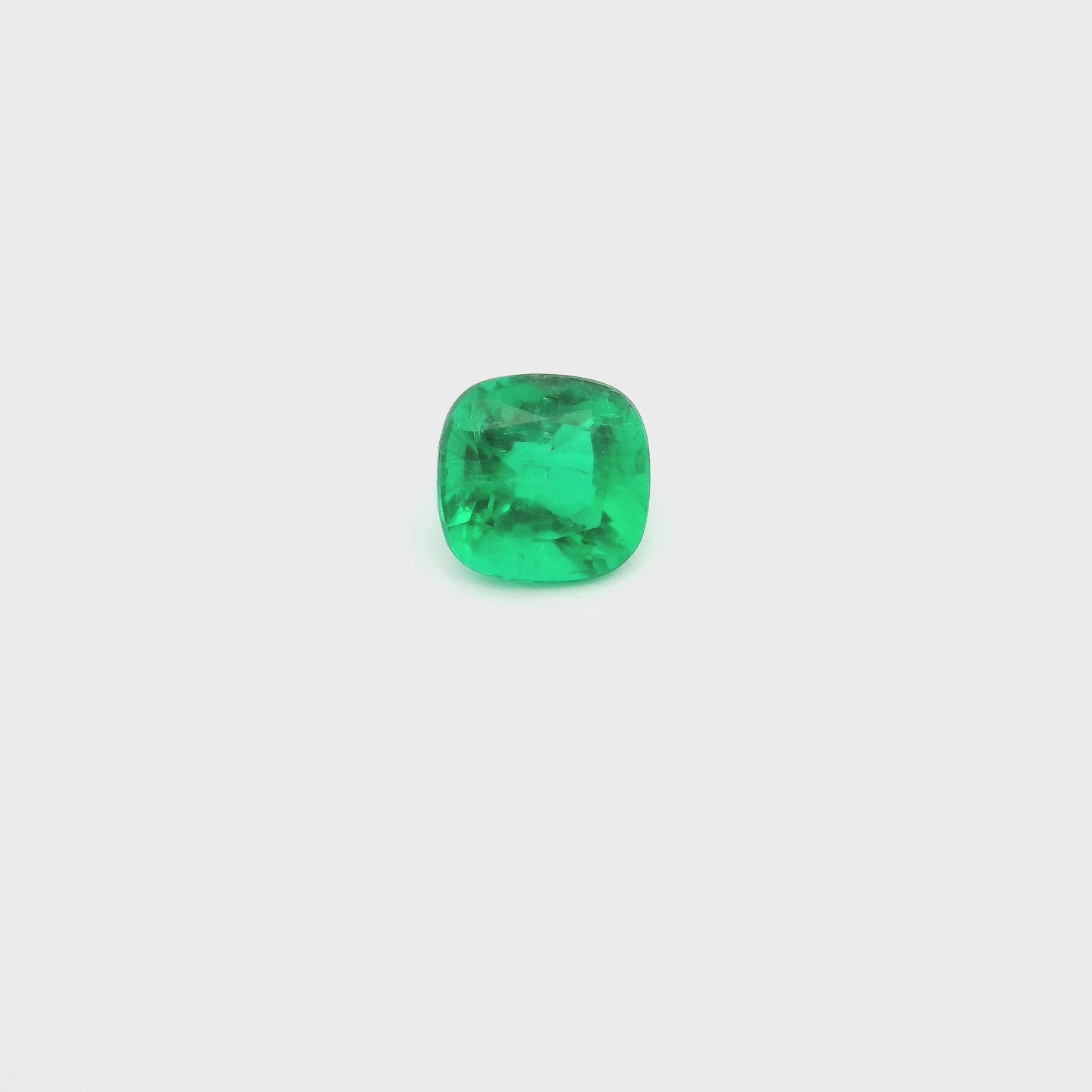 6.93x6.82x4.82mm Cushion Emerald (1 pc 1.39 ct)