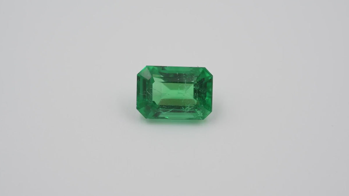 9.01x6.30x5.32mm Octagon Emerald (1 pc 2.37 ct)