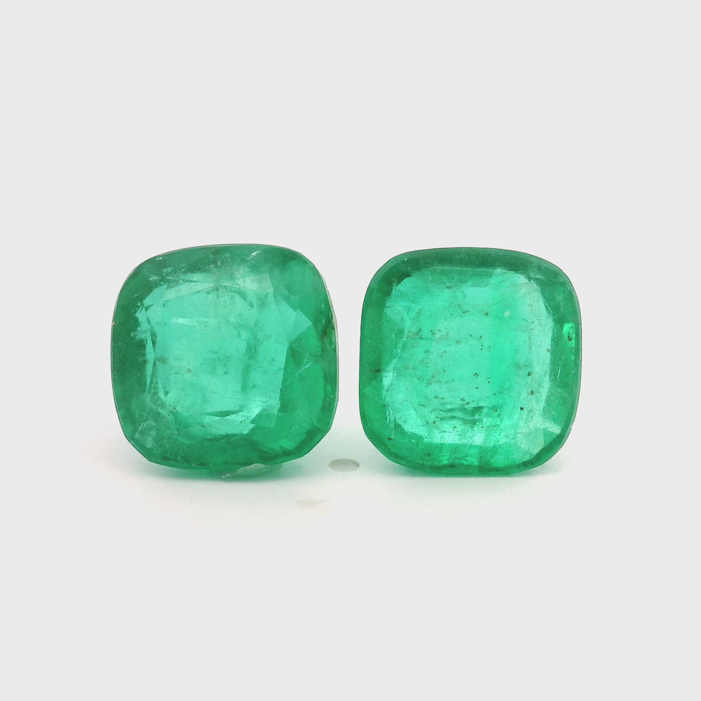 
                  
                    Load and play video in Gallery viewer, 11.00x11.00x0.00mm Cushion Emerald (2 pc 12.11 ct)
                  
                