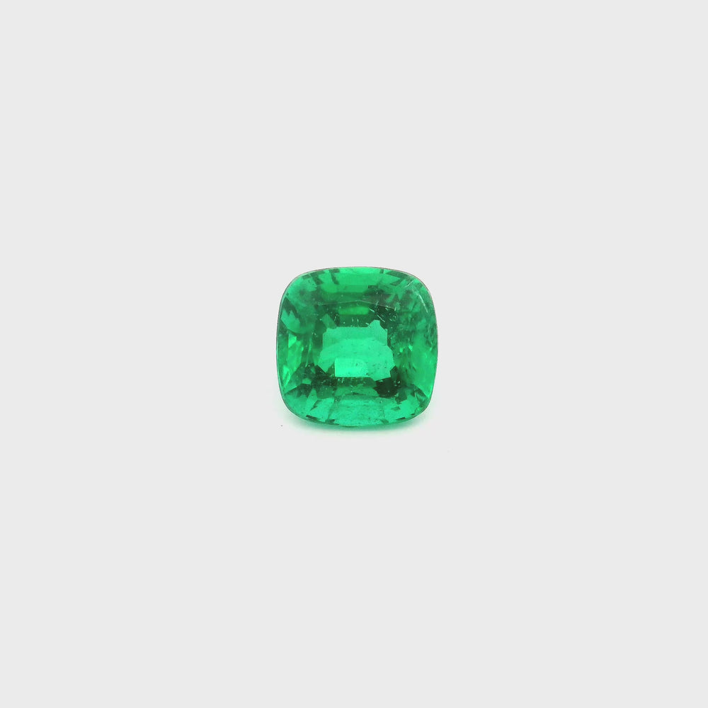 
                  
                    Load and play video in Gallery viewer, 7.61x7.51x5.41mm Cushion Emerald (1 pc 2.03 ct)
                  
                