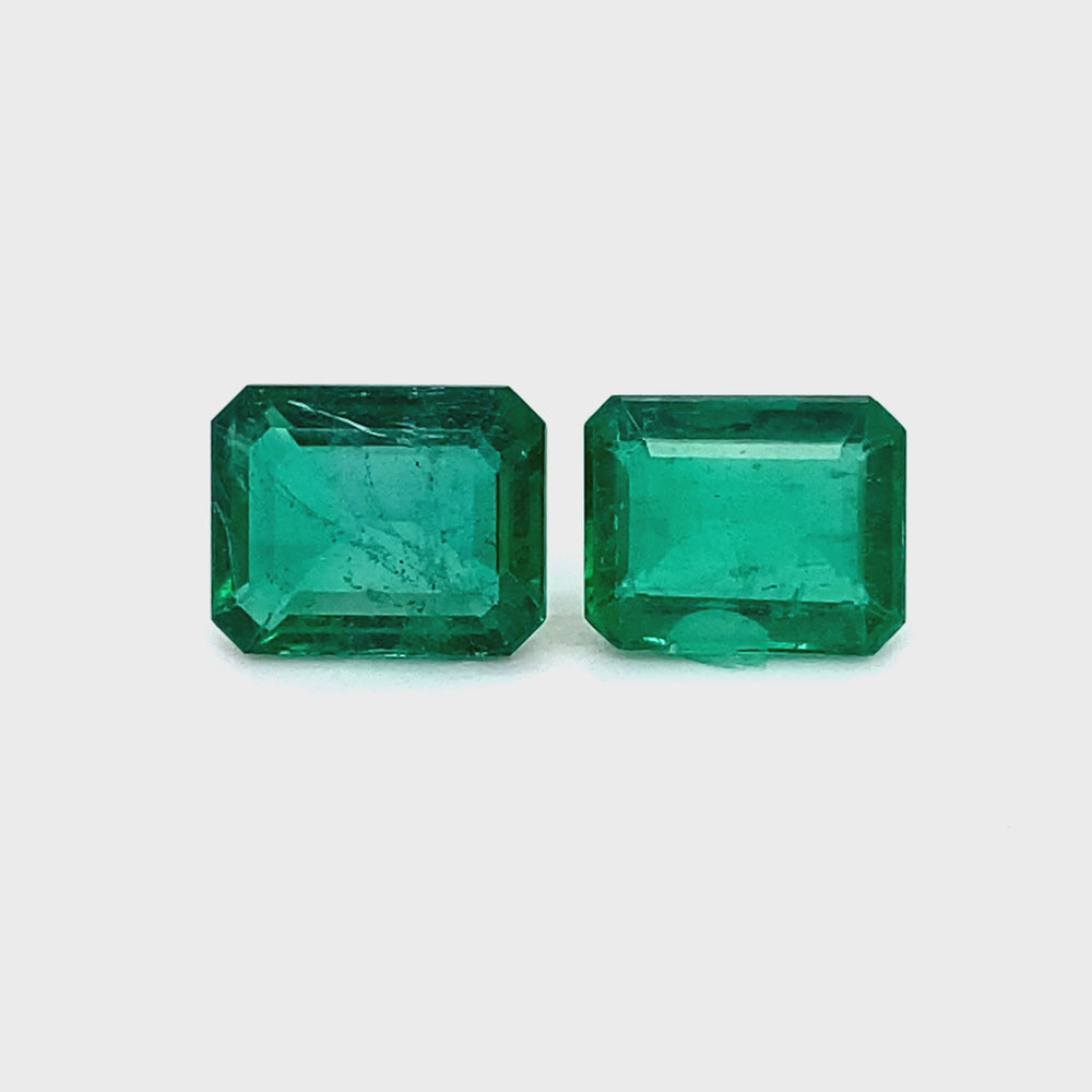 
                  
                    Load and play video in Gallery viewer, 10.70x8.60x4.90mm Octagon Emerald Pair (2 pc 6.83 ct)
                  
                