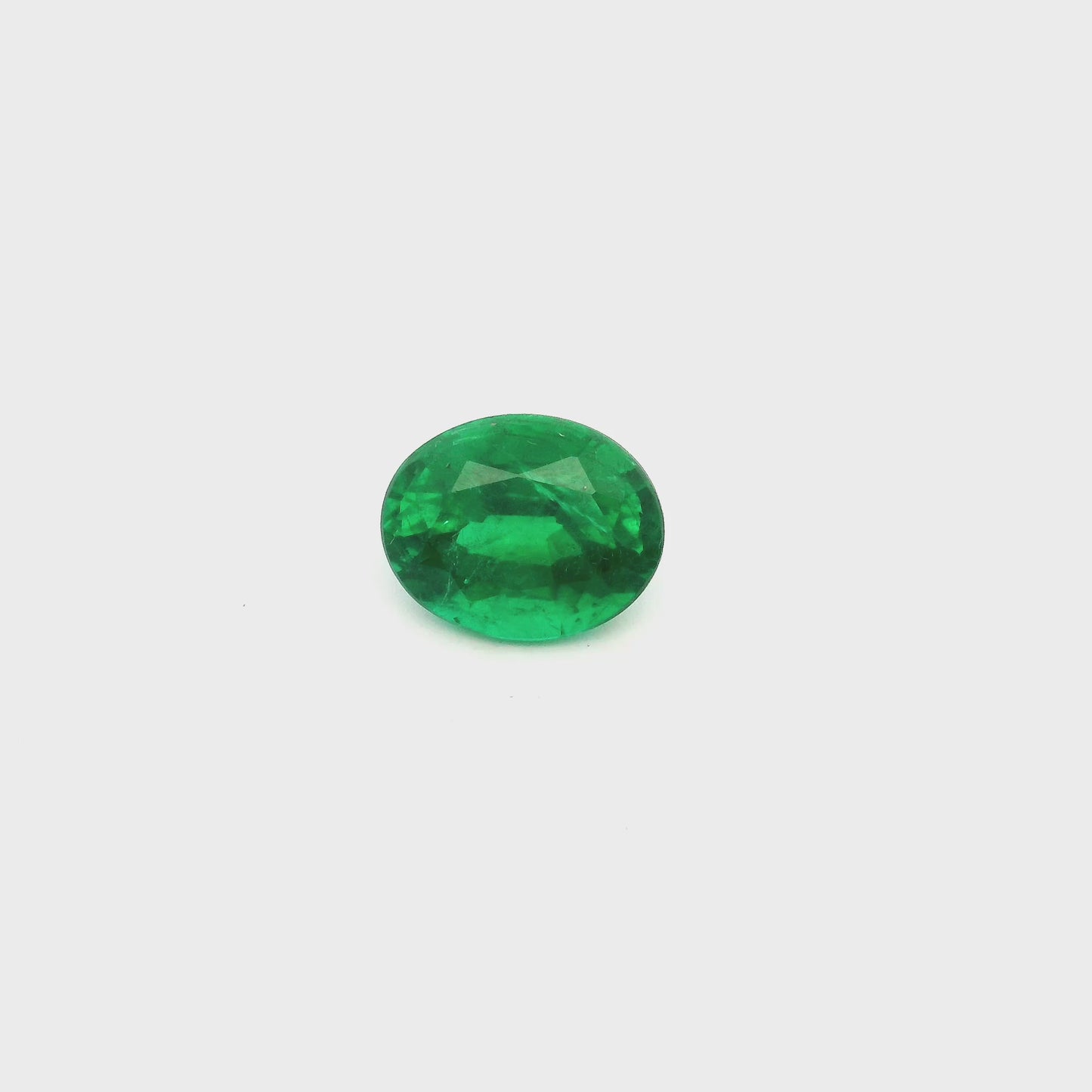 
                  
                    Load and play video in Gallery viewer, 11.08x8.92x6.46mm Oval Emerald (1 pc 3.57 ct)
                  
                