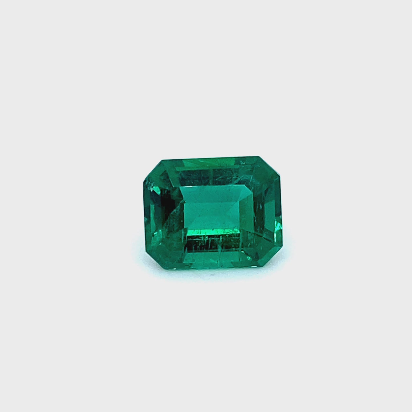 
                  
                    Load and play video in Gallery viewer, 10.88x8.75x5.48mm Octagon Emerald (1 pc 3.50 ct)
                  
                