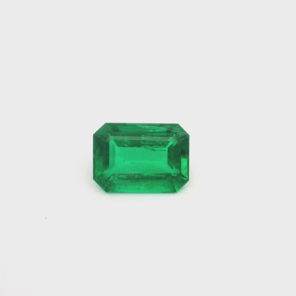 
                  
                    Load and play video in Gallery viewer, 12.24x8.83x5.59mm Octagon Emerald (1 pc 4.46 ct)
                  
                