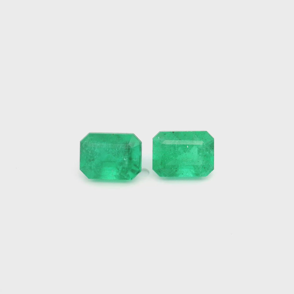 
                  
                    Load and play video in Gallery viewer, 7.92x5.94x0.00mm Octagon Emerald (2 pc 3.51 ct)
                  
                