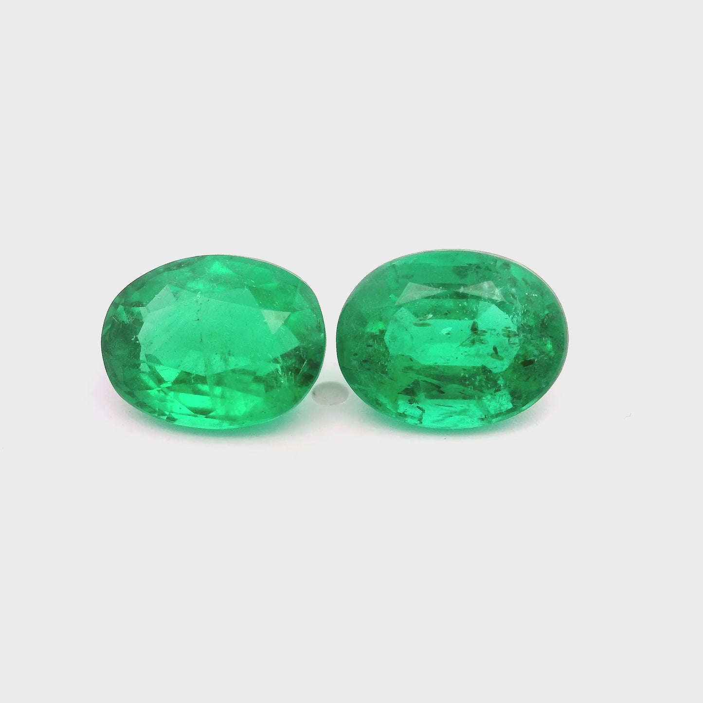 9.20x7.10x0.00mm Oval Emerald (2 pc 4.26 ct)