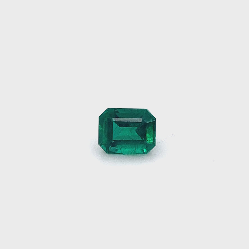 
                  
                    Load and play video in Gallery viewer, 8.85x7.07x4.94mm Octagon Emerald (1 pc 2.07 ct)
                  
                