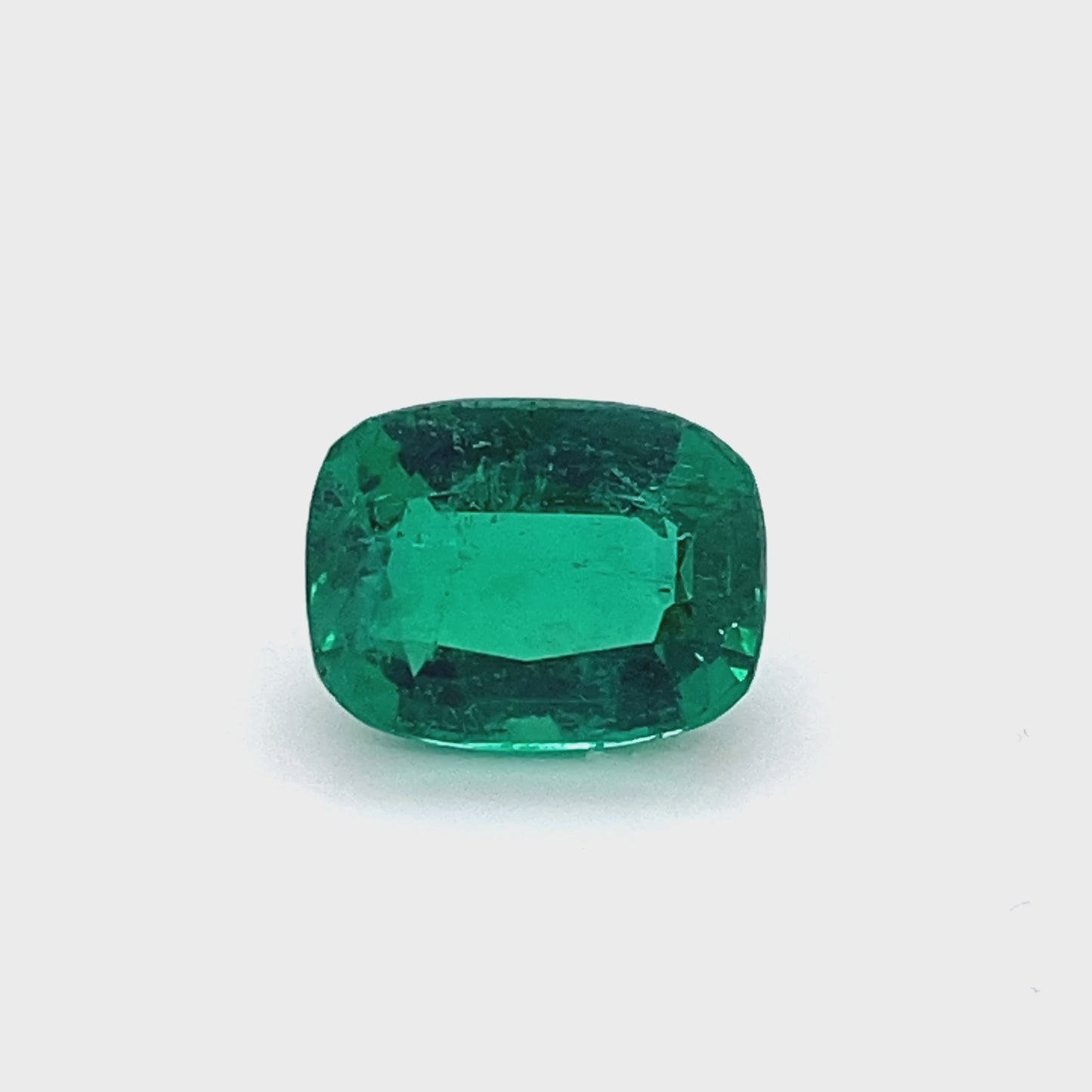
                  
                    Load and play video in Gallery viewer, 13.02x9.95x6.43mm Cushion Emerald (1 pc 5.90 ct)
                  
                