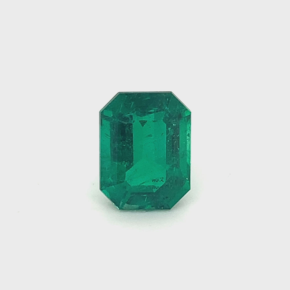 
                  
                    Load and play video in Gallery viewer, 12.75x9.89x7.13mm Octagon Emerald (1 pc 6.11 ct)
                  
                