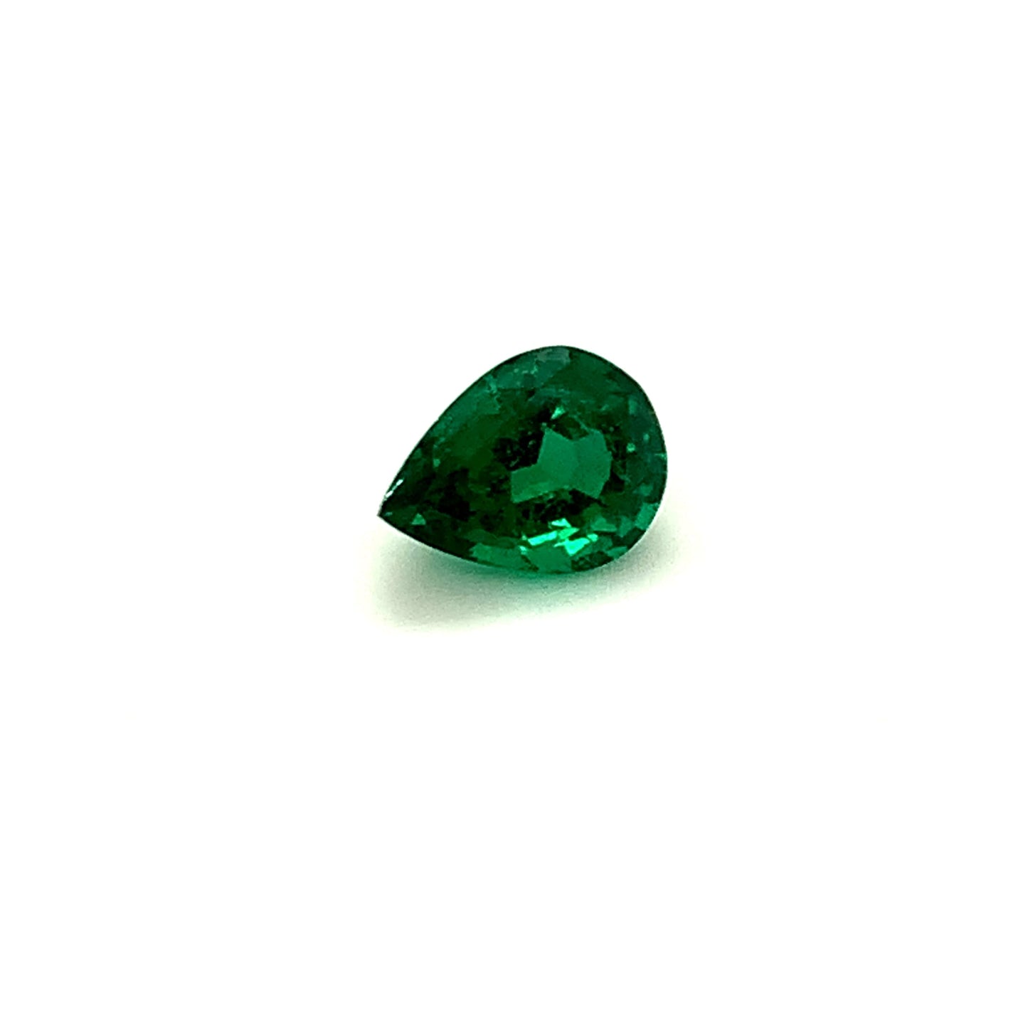 
                  
                    11.84x8.77x6.55mm Pear-shaped Emerald (1 pc 3.53 ct)
                  
                