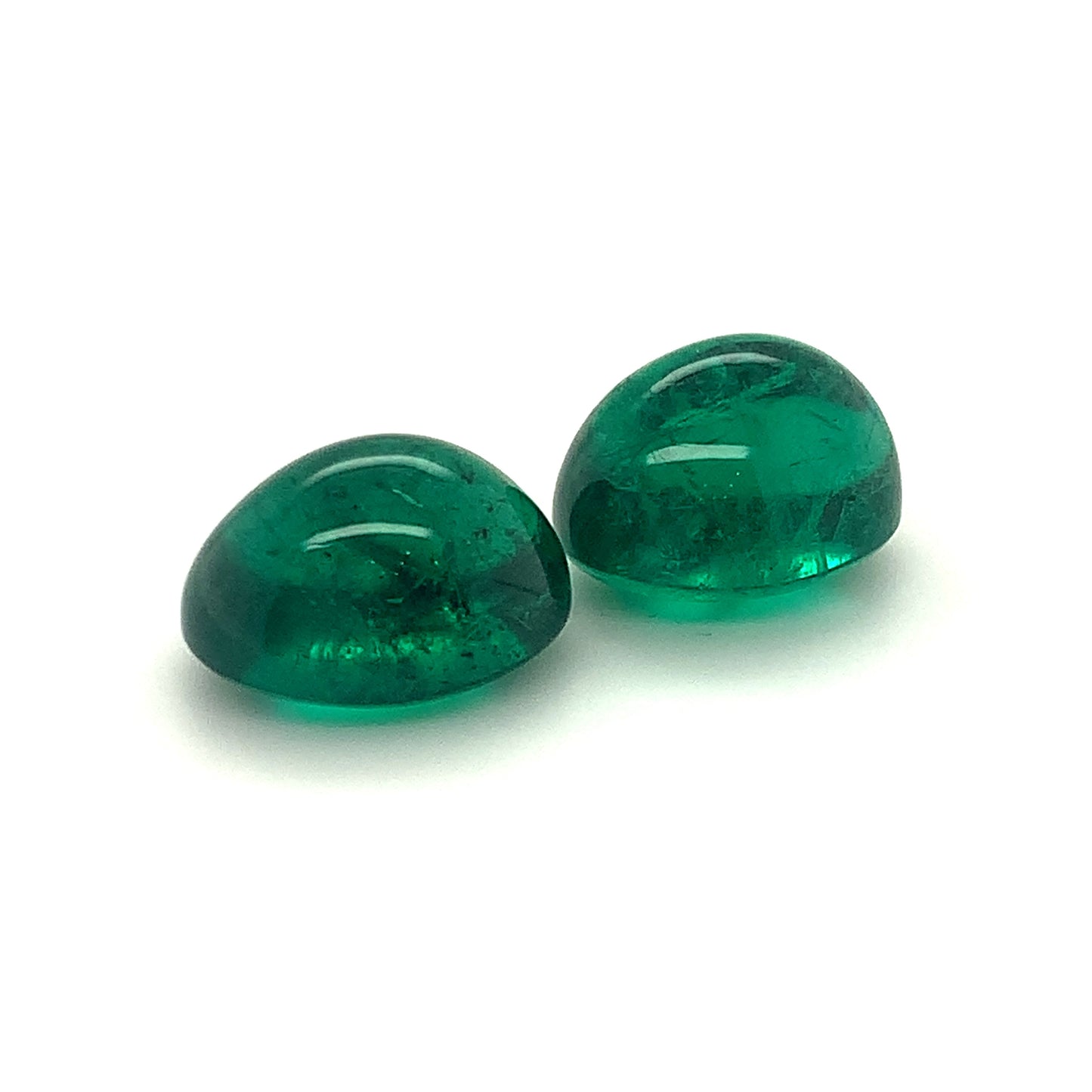 
                  
                    16.83x13.22x10.42mm Cab Oval Emerald Pair (1 pc 15.87 ct)
                  
                