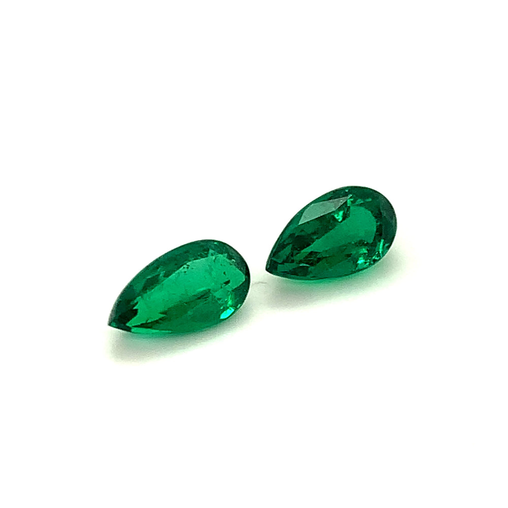 
                  
                    14.00x8.03x6.58mm Pear-shaped Emerald (2 pc 8.07 ct)
                  
                