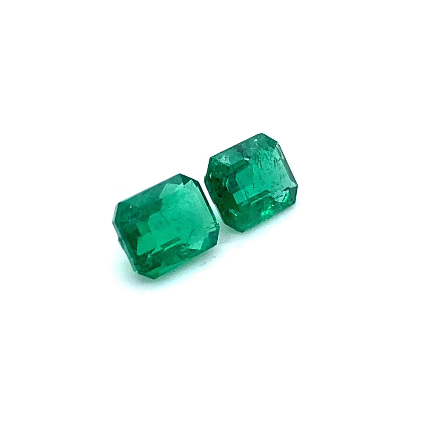 
                  
                    7.74x5.88x3.62mm Octagon Emerald Pair (2 pc 2.52 ct)
                  
                