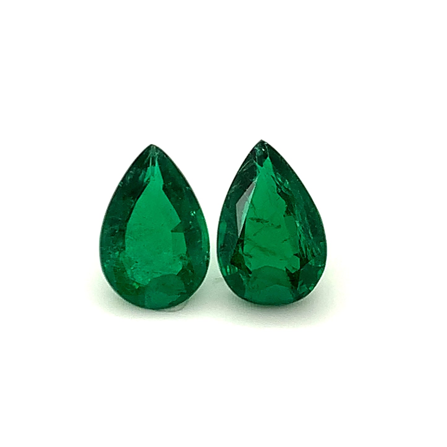 
                  
                    14.54x9.66x5.79mm Pear-shaped Emerald (2 pc 8.46 ct)
                  
                