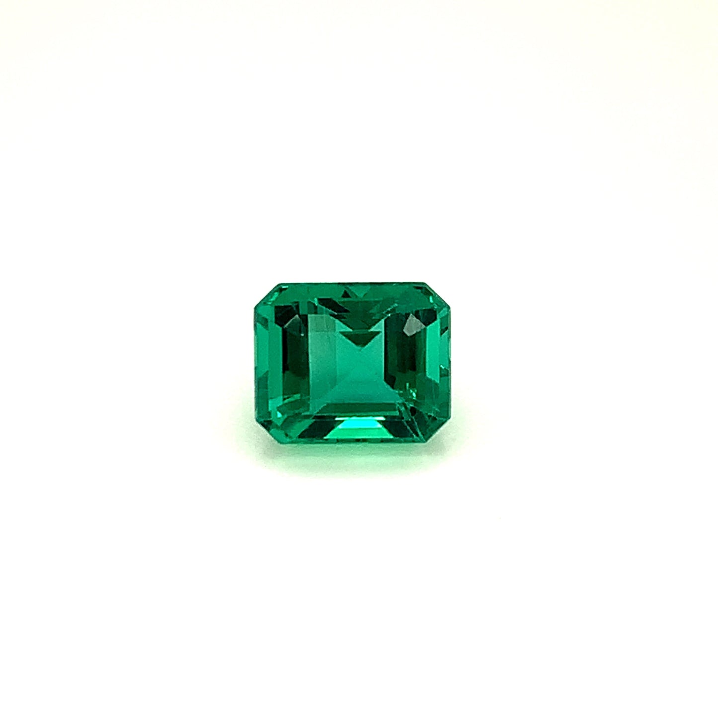 
                  
                    9.01x7.53x5.58mm Octagon Emerald (1 pc 2.61 ct)
                  
                
