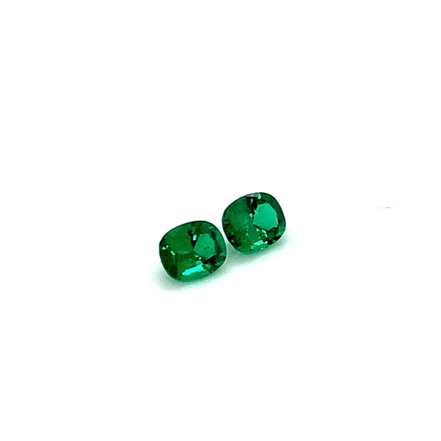 
                  
                    6.30x5.10x0.00mm Cushion Emerald (2 pc 1.45 ct)
                  
                