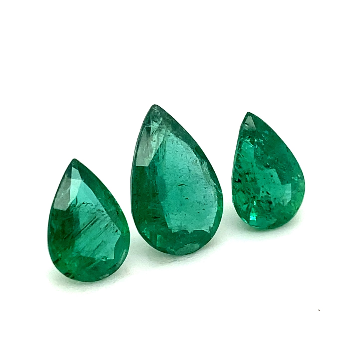 
                  
                    11.00x6.00x0.00mm Pear-shaped Emerald (3 pc 9.63 ct)
                  
                