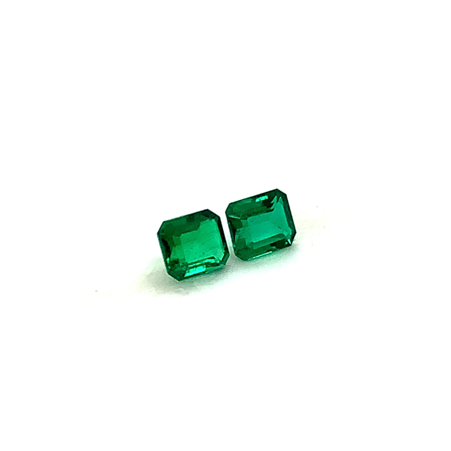 
                  
                    6.60x5.60x0.00mm Octagon Emerald (2 pc 2.00 ct)
                  
                