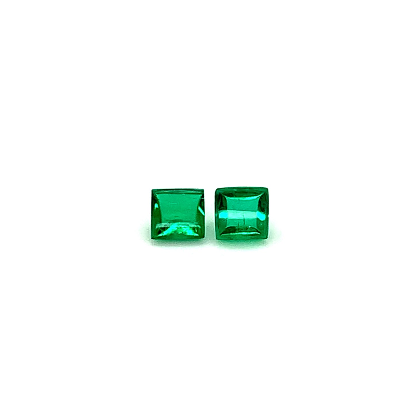 
                  
                    5.00x0.00x0.00mm Cushion Sugar Loaf Emerald (2 pc 1.21 ct)
                  
                