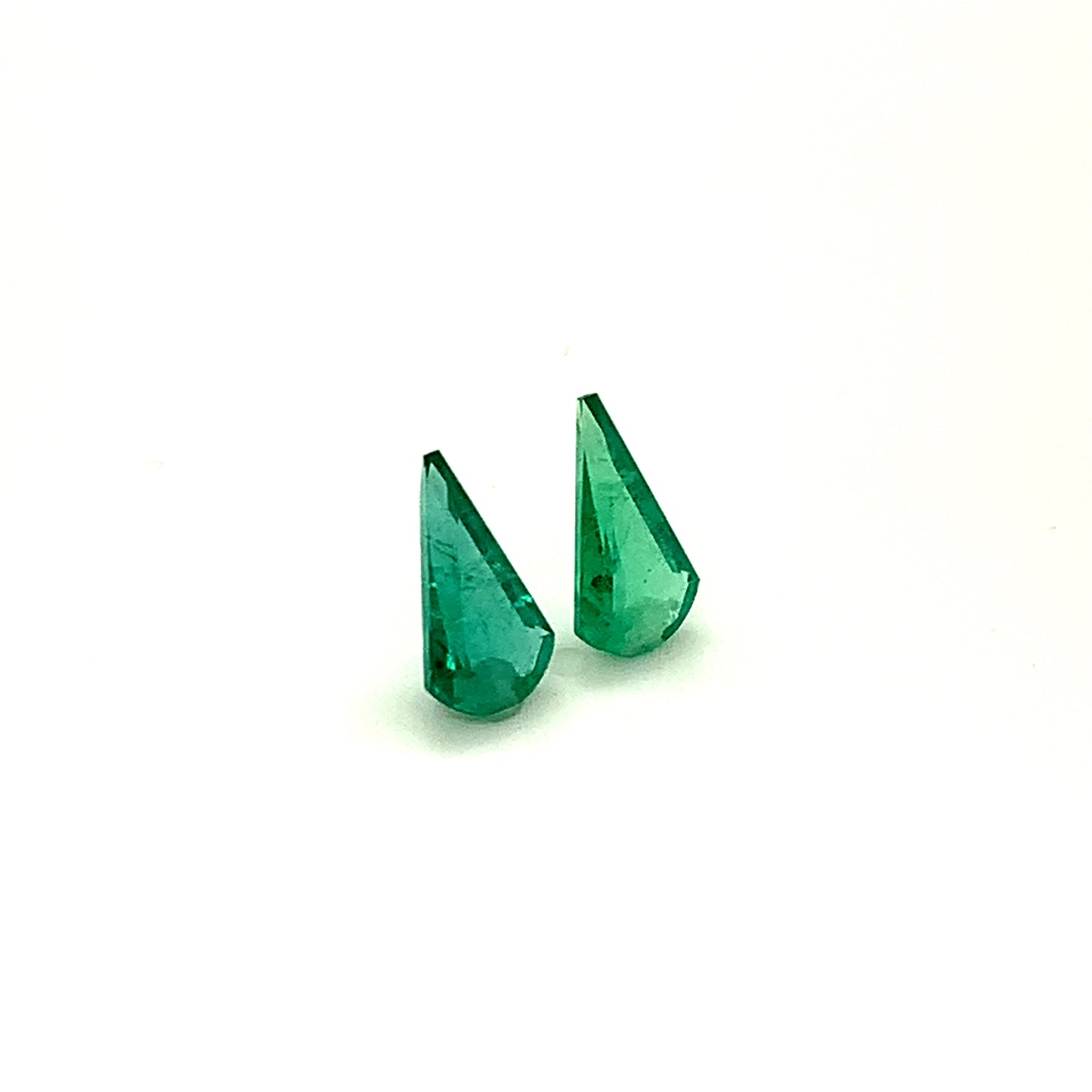 
                  
                    11.10x6.10x0.00mm Fancy Cut Emerald (2 pc 2.23 ct)
                  
                