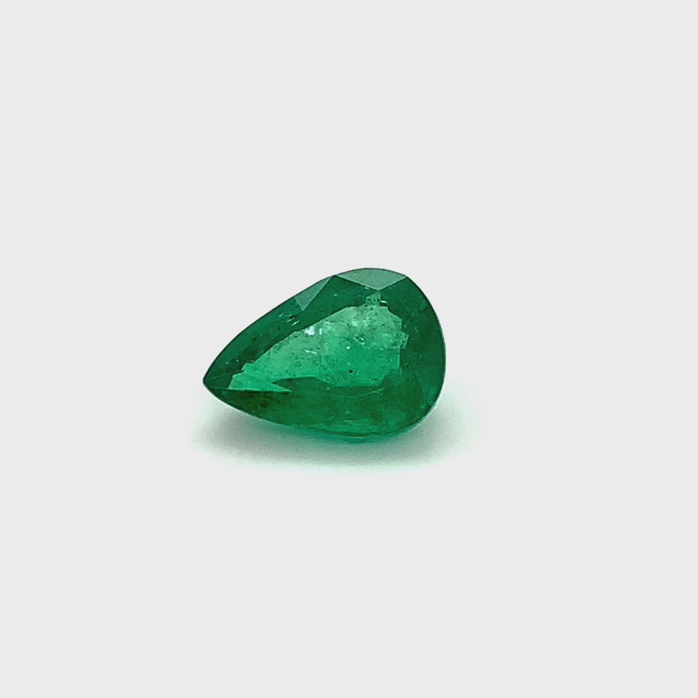 
                  
                    Load and play video in Gallery viewer, 15.00x11.20x8.50mm Pear-shaped Emerald (1 pc 7.59 ct)
                  
                