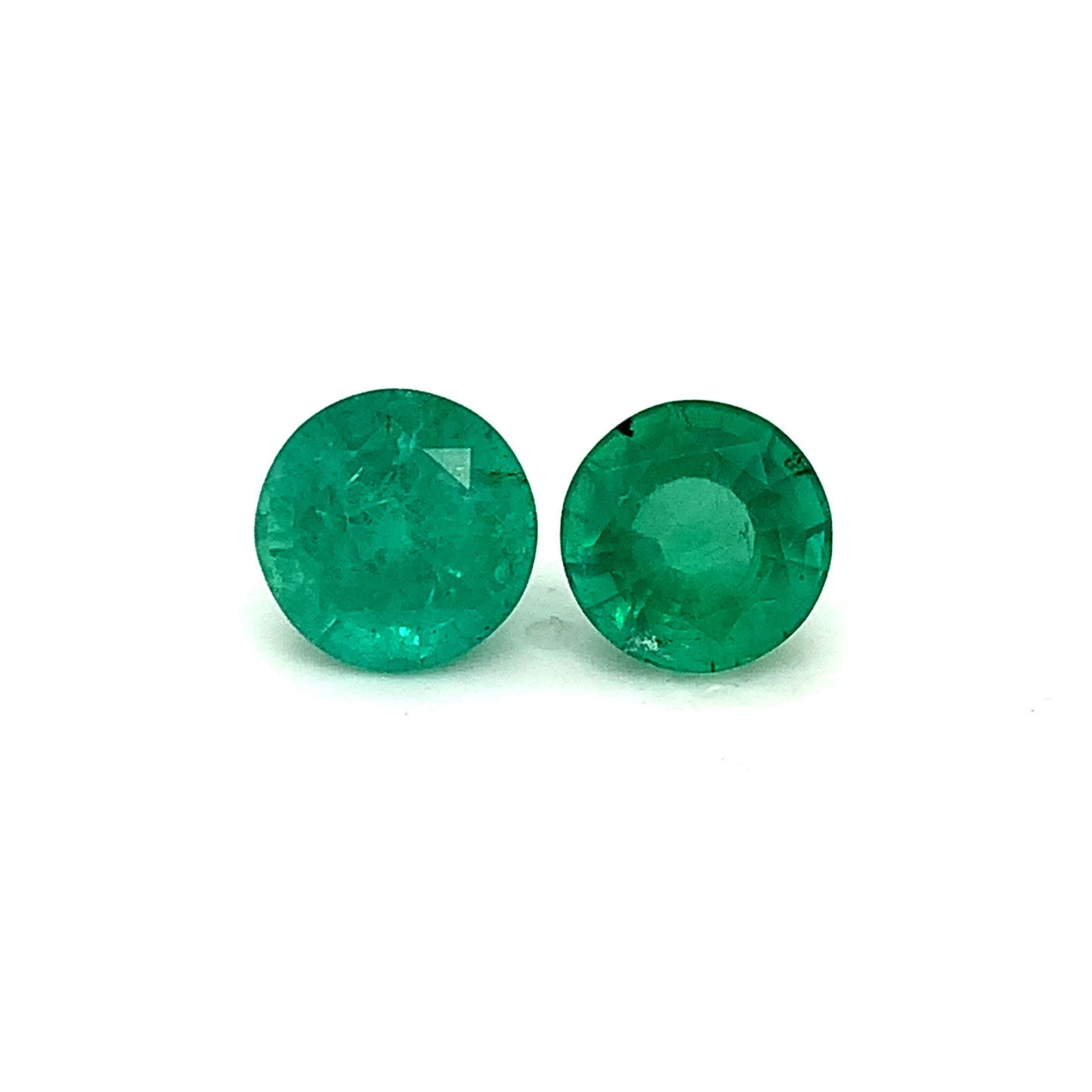 
                  
                    9.37x0.00x0.00mm Round Emerald (2 pc 6.86 ct)
                  
                