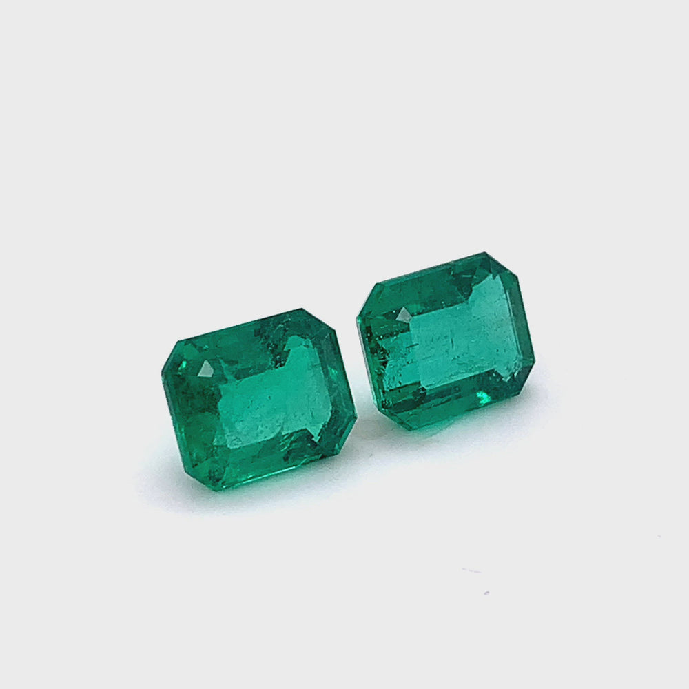
                  
                    Load and play video in Gallery viewer, 9.65x7.90x5.17mm Octagon Emerald Pair (2 pc 6.03 ct)
                  
                