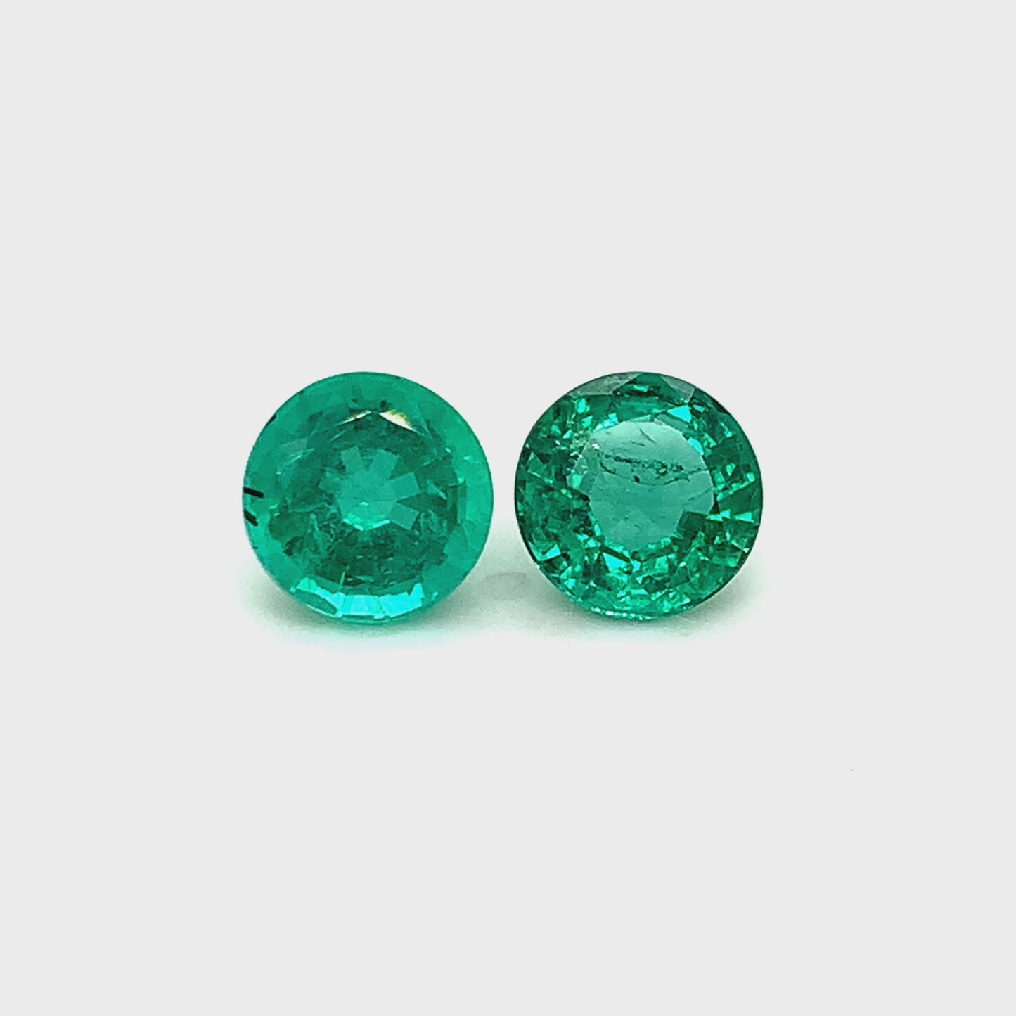 9.00x9.00x5.80mm Round Emerald (2 pc 5.34 ct)