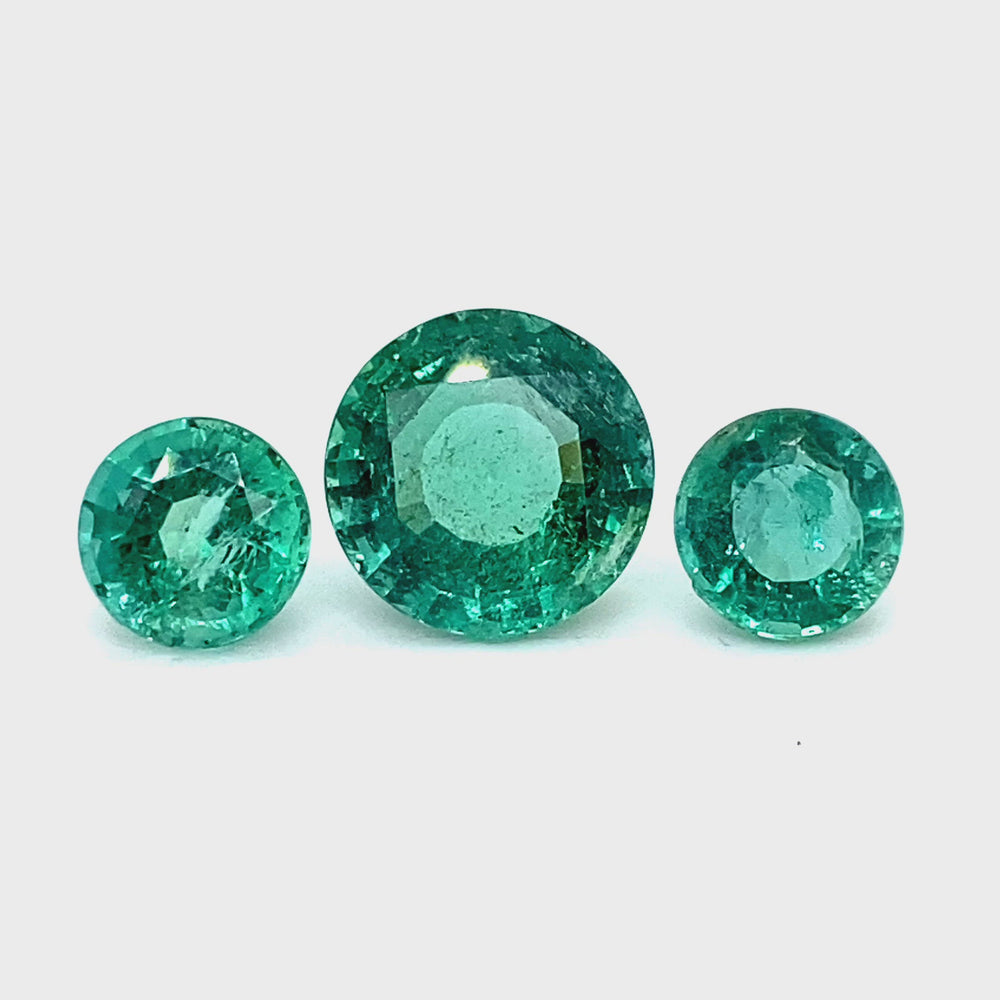 
                  
                    Load and play video in Gallery viewer, Round Emerald (3 pc 9.80 ct)
                  
                