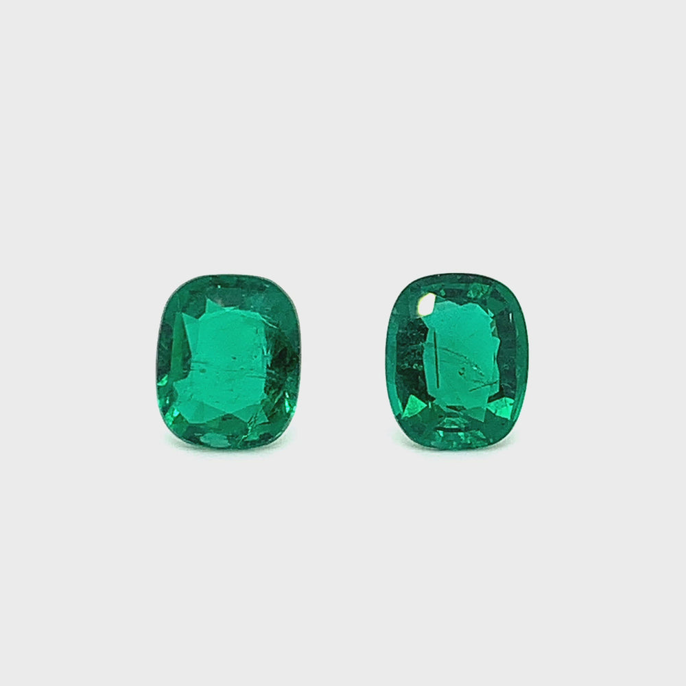 
                  
                    Load and play video in Gallery viewer, 13.09x10.89x5.83mm Cushion Emerald Pair (2 pc 11.39 ct)
                  
                