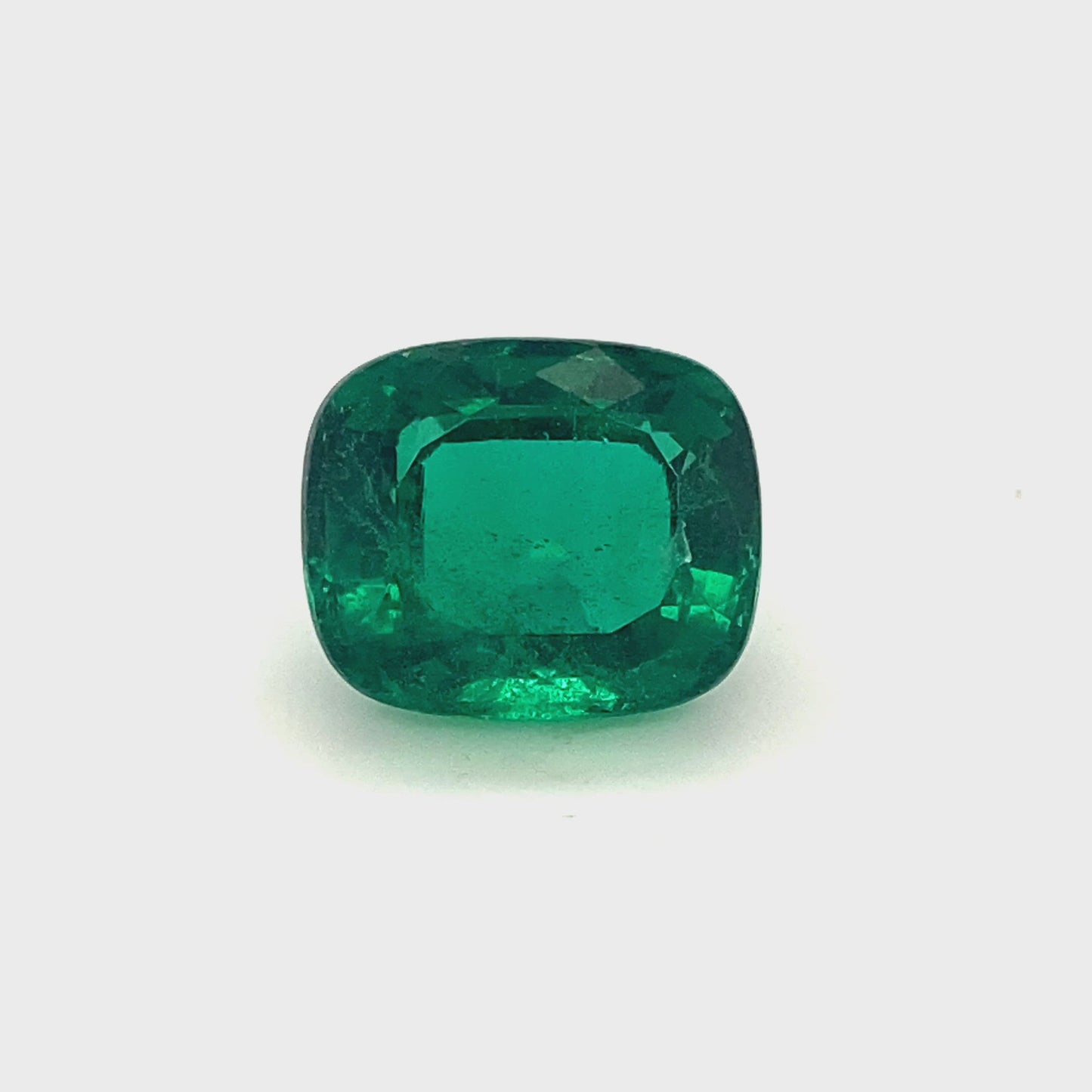 
                  
                    Load and play video in Gallery viewer, 15.09x12.56x8.31mm Cushion Emerald (1 pc 11.50 ct)
                  
                