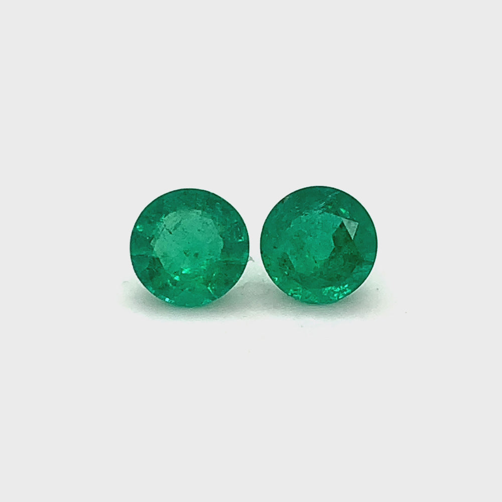 
                  
                    Load and play video in Gallery viewer, 7.50x0.00x0.00mm Round Emerald (2 pc 2.80 ct)
                  
                