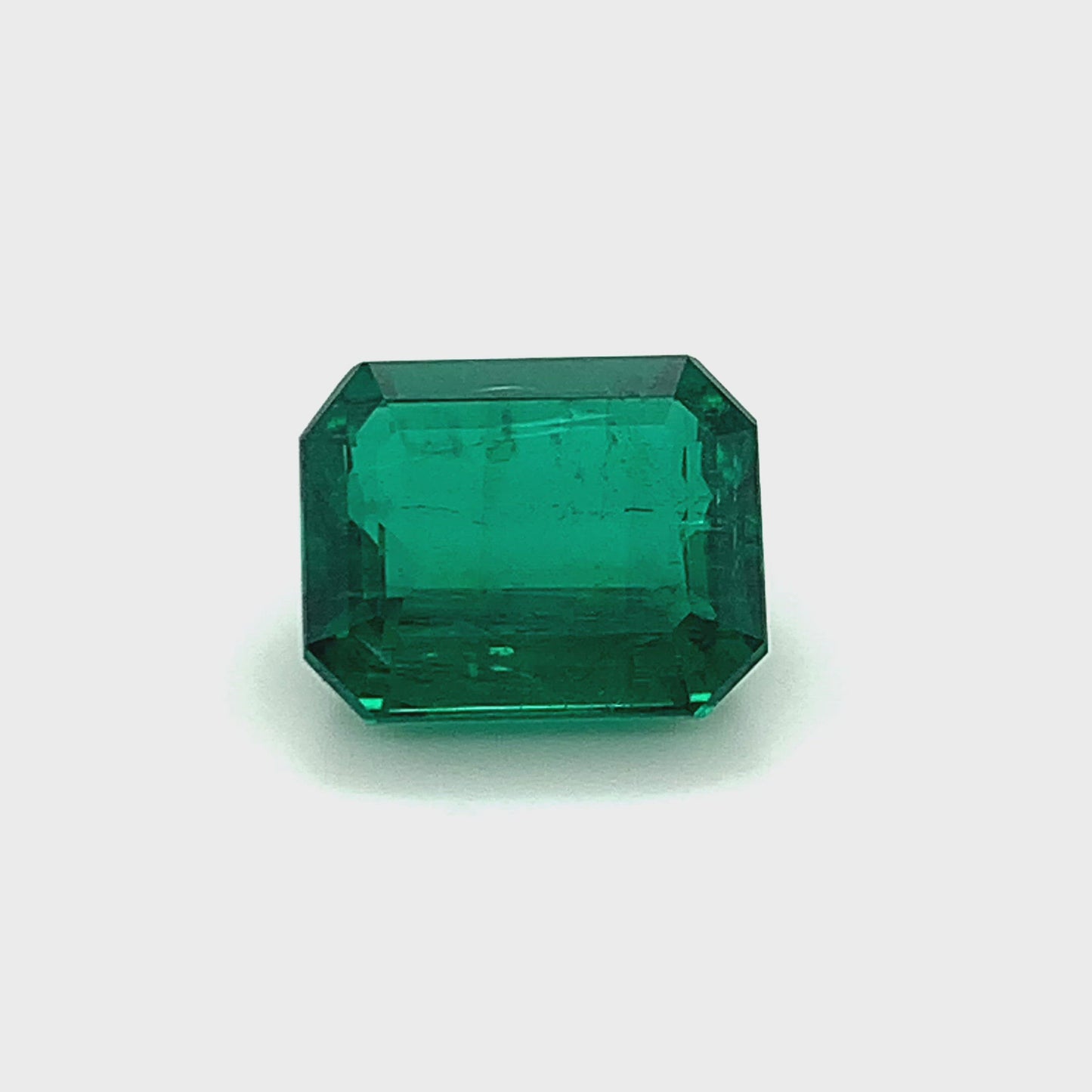 
                  
                    Load and play video in Gallery viewer, 14.54x11.66x7.38mm Octagon Emerald (1 pc 10.20 ct)
                  
                