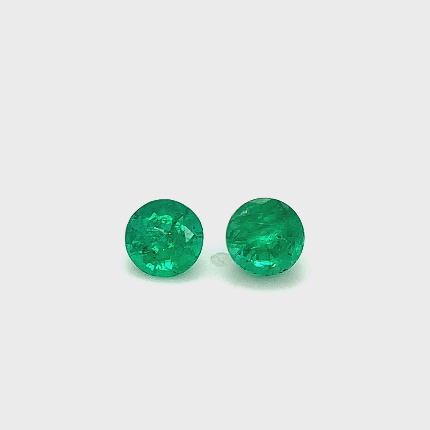 7.34x7.37x5.64mm Round Emerald (2 pc 2.88 ct)