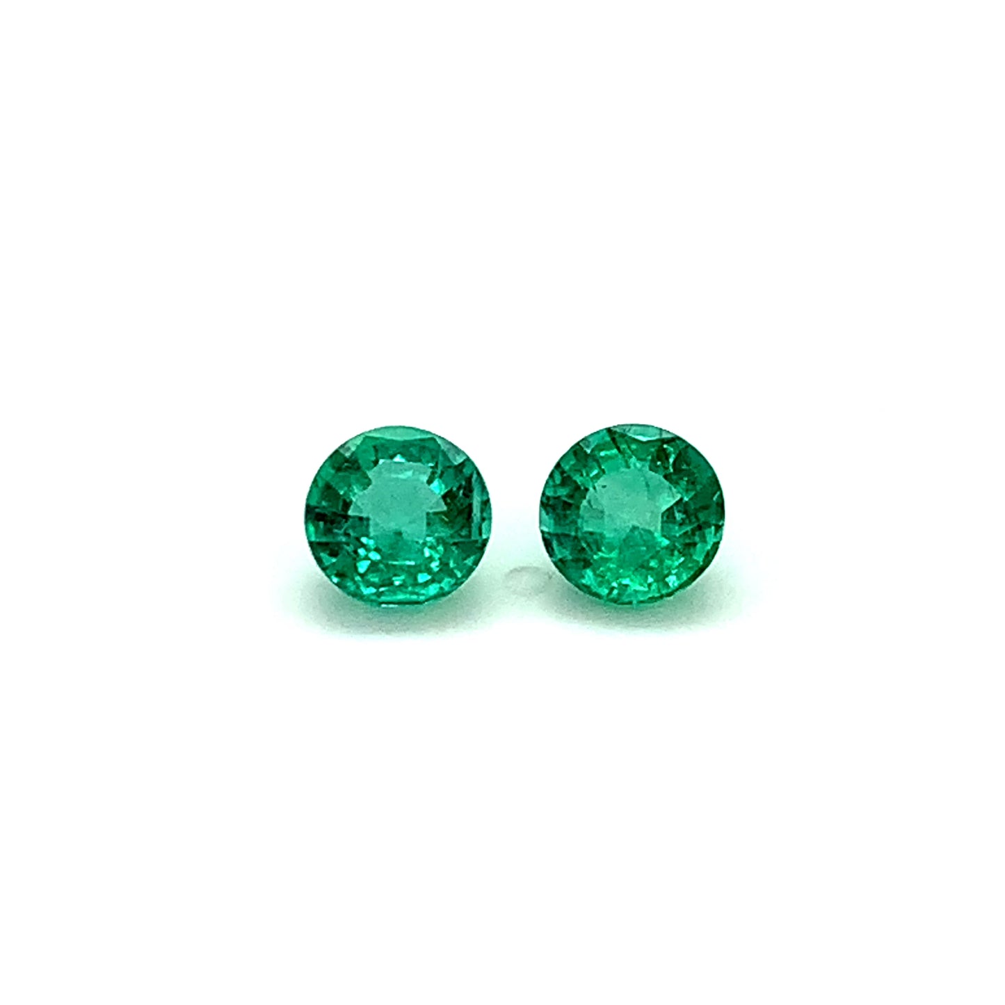 
                  
                    Load and play video in Gallery viewer, 7.40x0.00x0.00mm Round Emerald (2 pc 2.88 ct)
                  
                