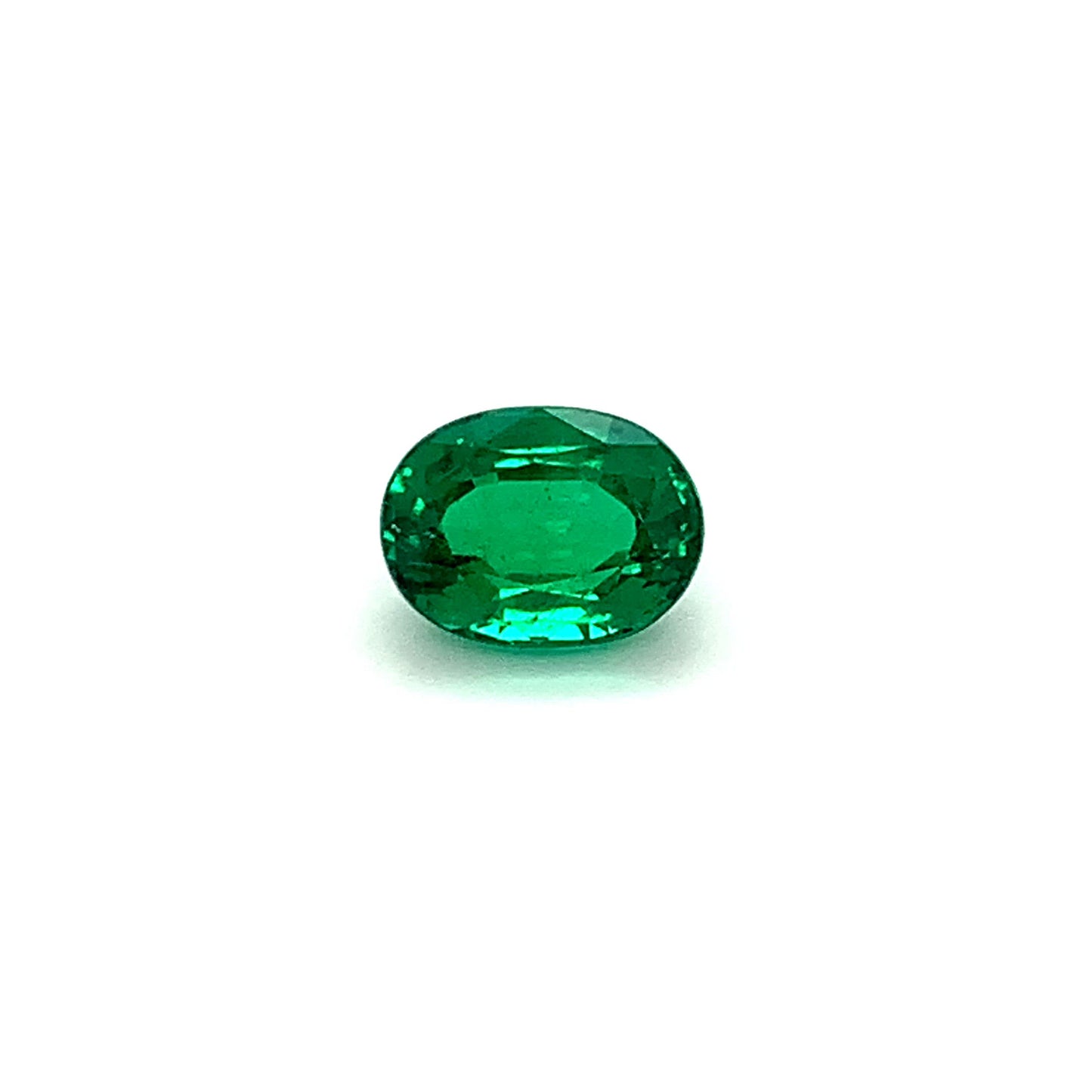 
                  
                    Load and play video in Gallery viewer, 10.91x8.20x5.94mm Oval Emerald (1 pc 3.43 ct)
                  
                