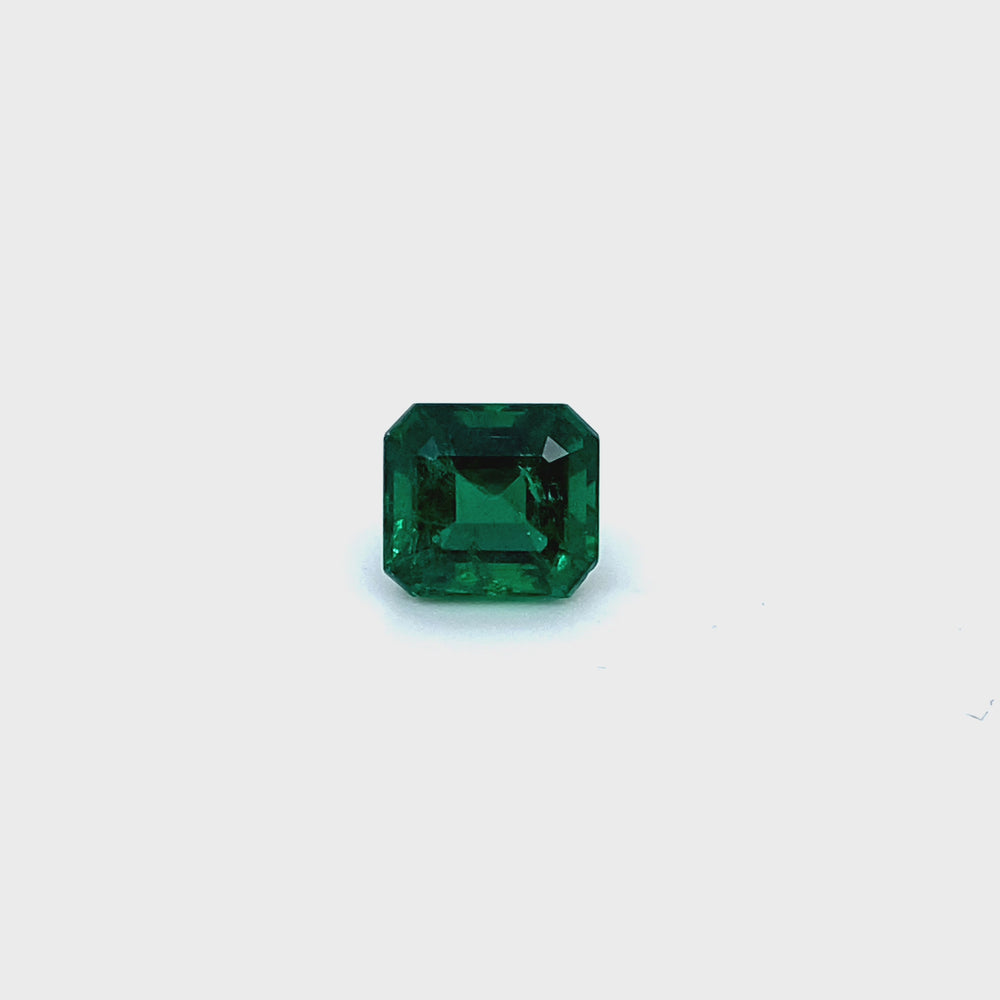 
                  
                    Load and play video in Gallery viewer, 9.60x8.65x6.66mm Octagon Emerald (1 pc 3.86 ct)
                  
                