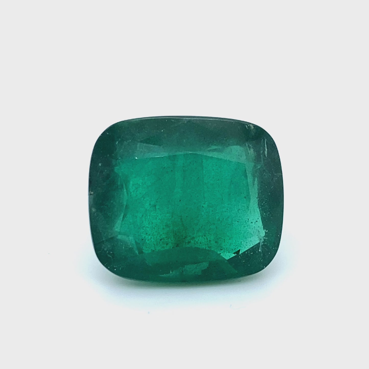 21.65x18.43x10.32mm Cushion Emerald (1 pc 30.72 ct)