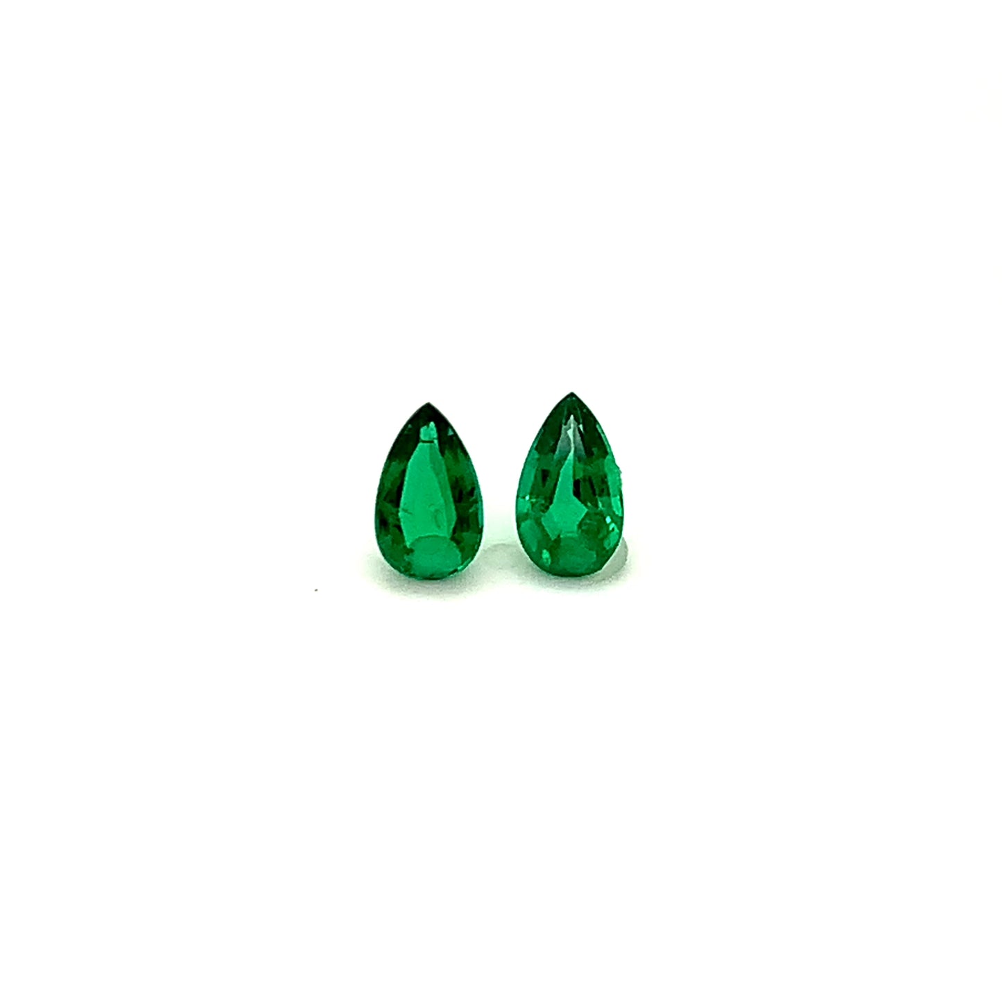 8.70x5.10x0.00mm Pear-shaped Emerald (2 pc 1.56 ct)