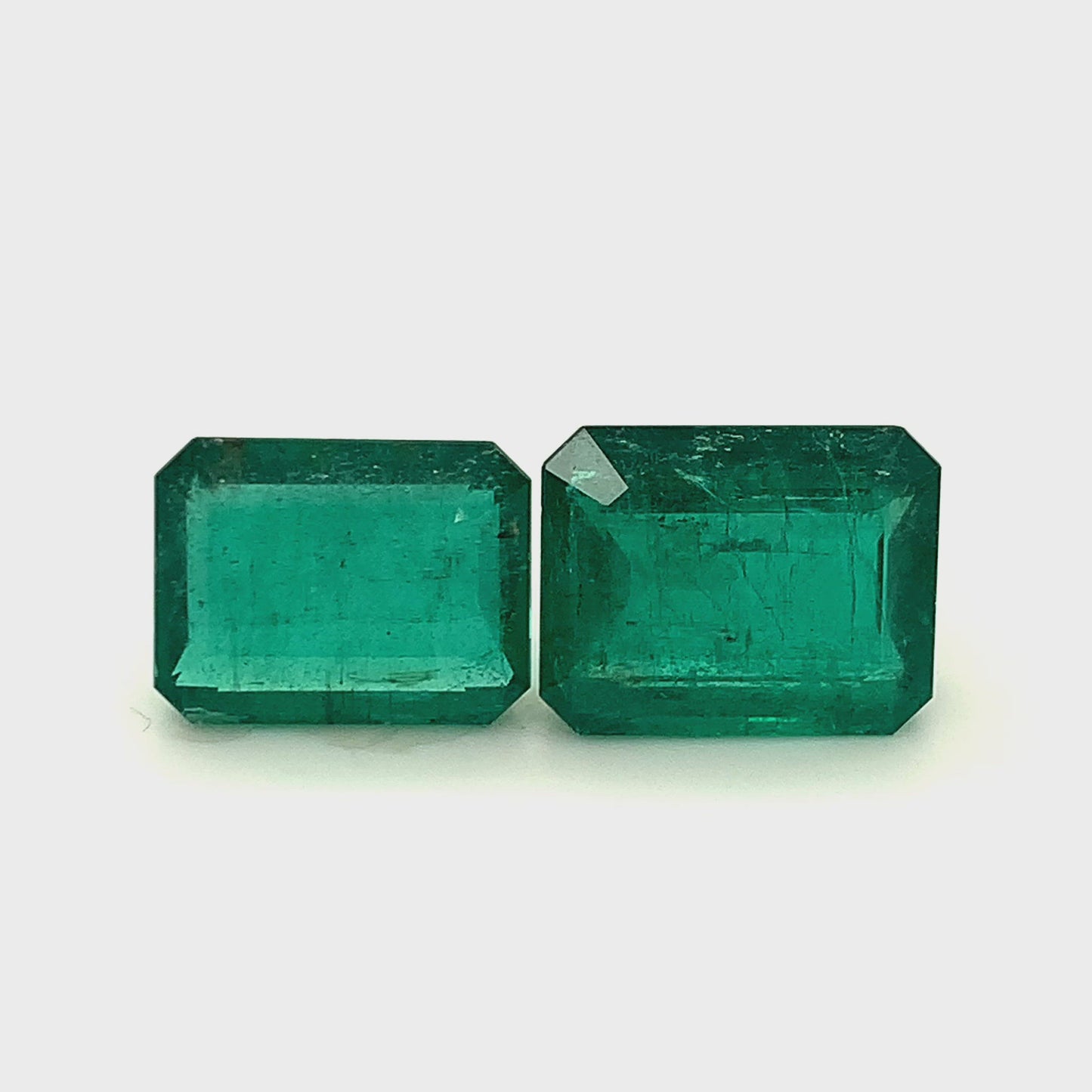 18.90x14.50x0.00mm Octagon Emerald (2 pc 37.28 ct)