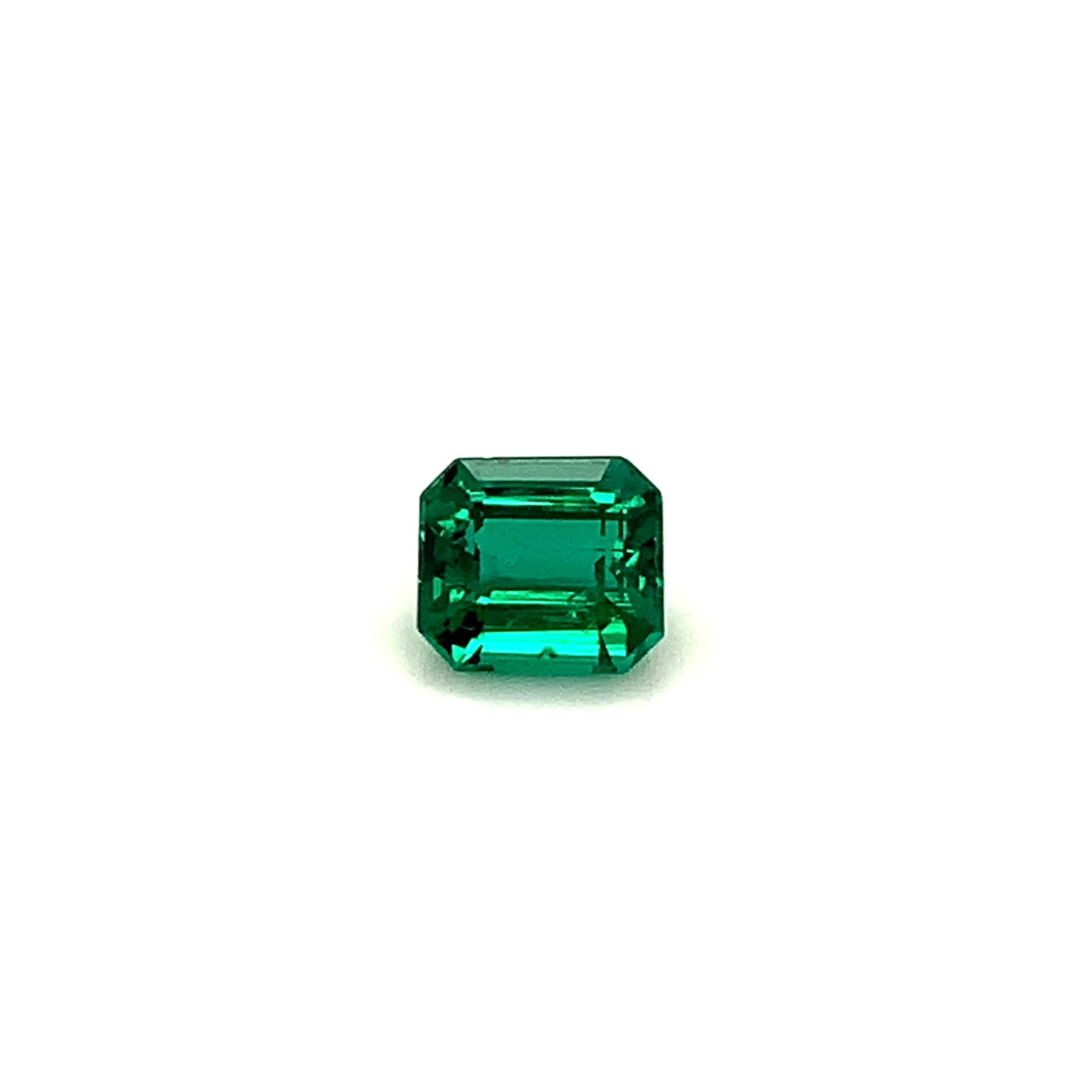 
                  
                    Load and play video in Gallery viewer, 7.85x7.00x4.71mm Octagon Emerald (1 pc 1.85 ct)
                  
                