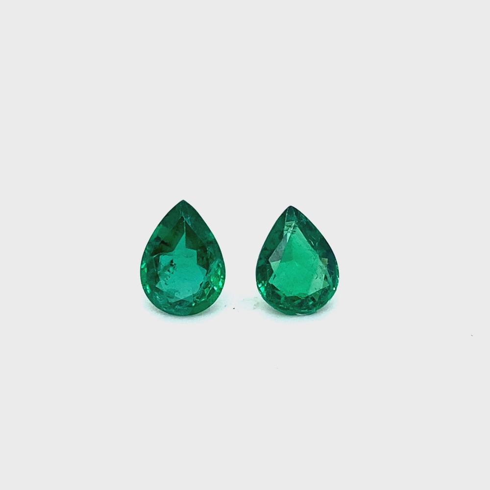
                  
                    Load and play video in Gallery viewer, 9.80x7.60x0.00mm Pear-shaped Emerald (2 pc 3.39 ct)
                  
                