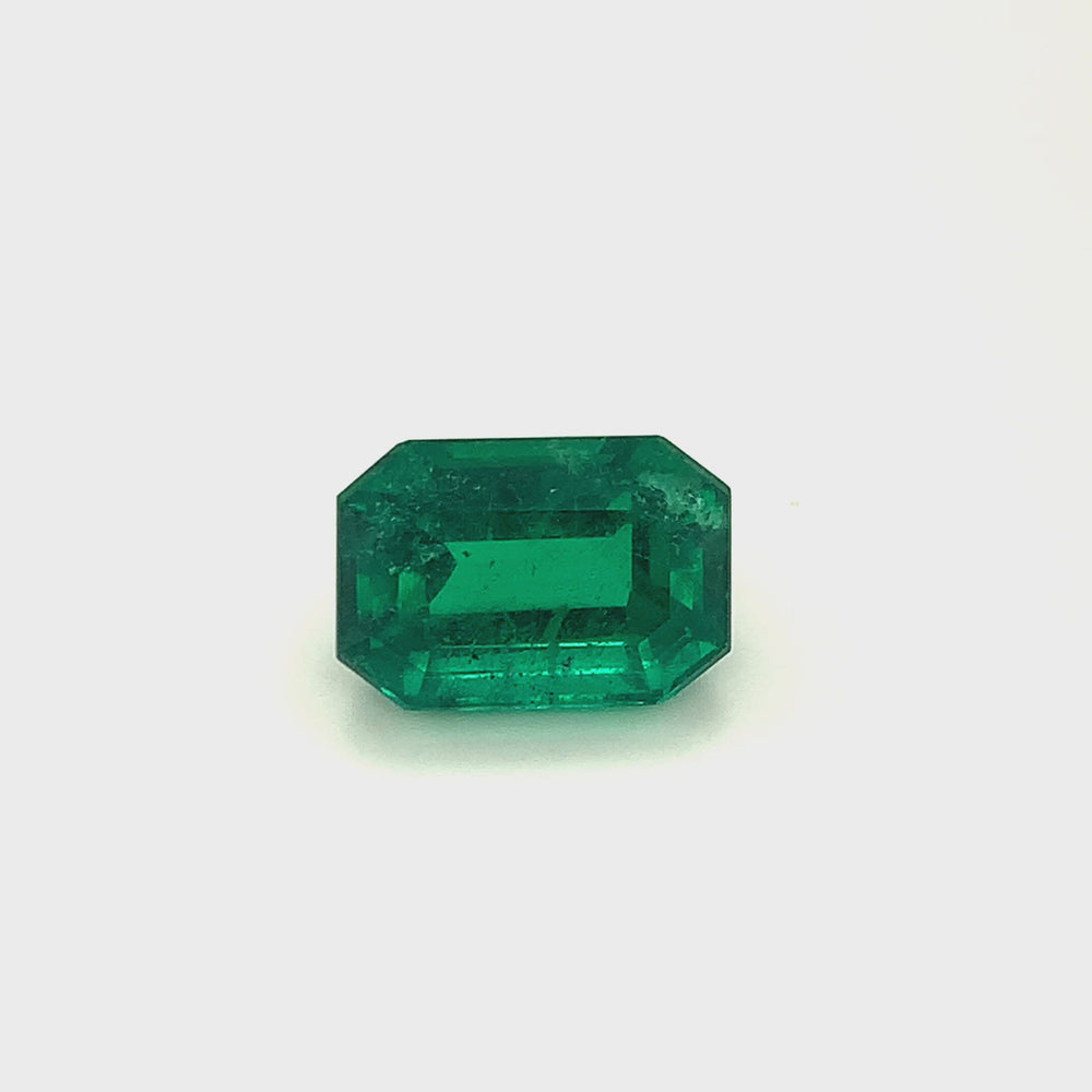 
                  
                    Load and play video in Gallery viewer, 16.13x11.10x9.33mm Octagon Emerald (1 pc 12.49 ct)
                  
                