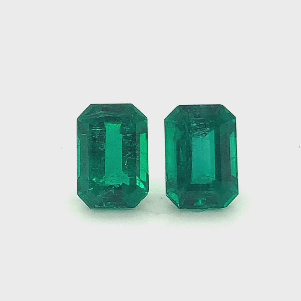 
                  
                    Load and play video in Gallery viewer, 12.98x9.04x6.84mm Octagon Emerald Pair (2 pc 11.39 ct)
                  
                