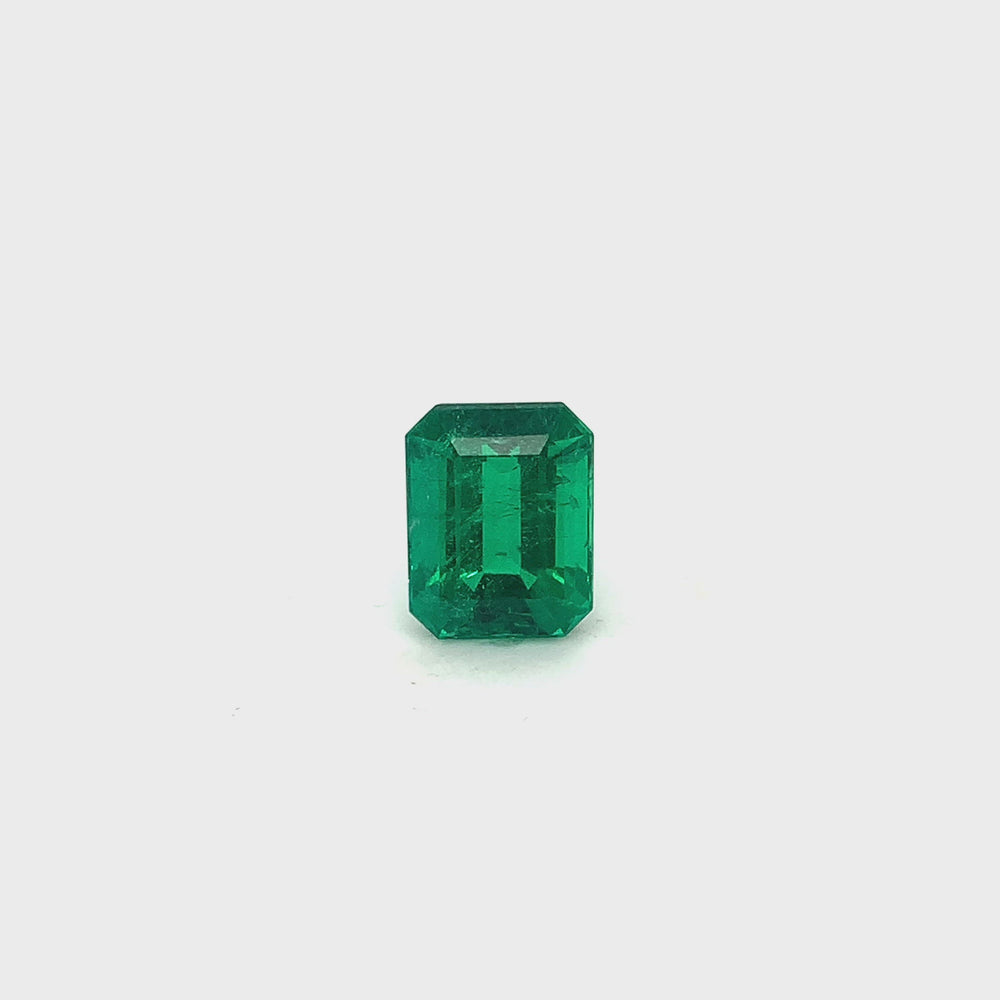 
                  
                    Load and play video in Gallery viewer, 11.98x9.46x7.20mm Octagon Emerald (1 pc 5.91 ct)
                  
                