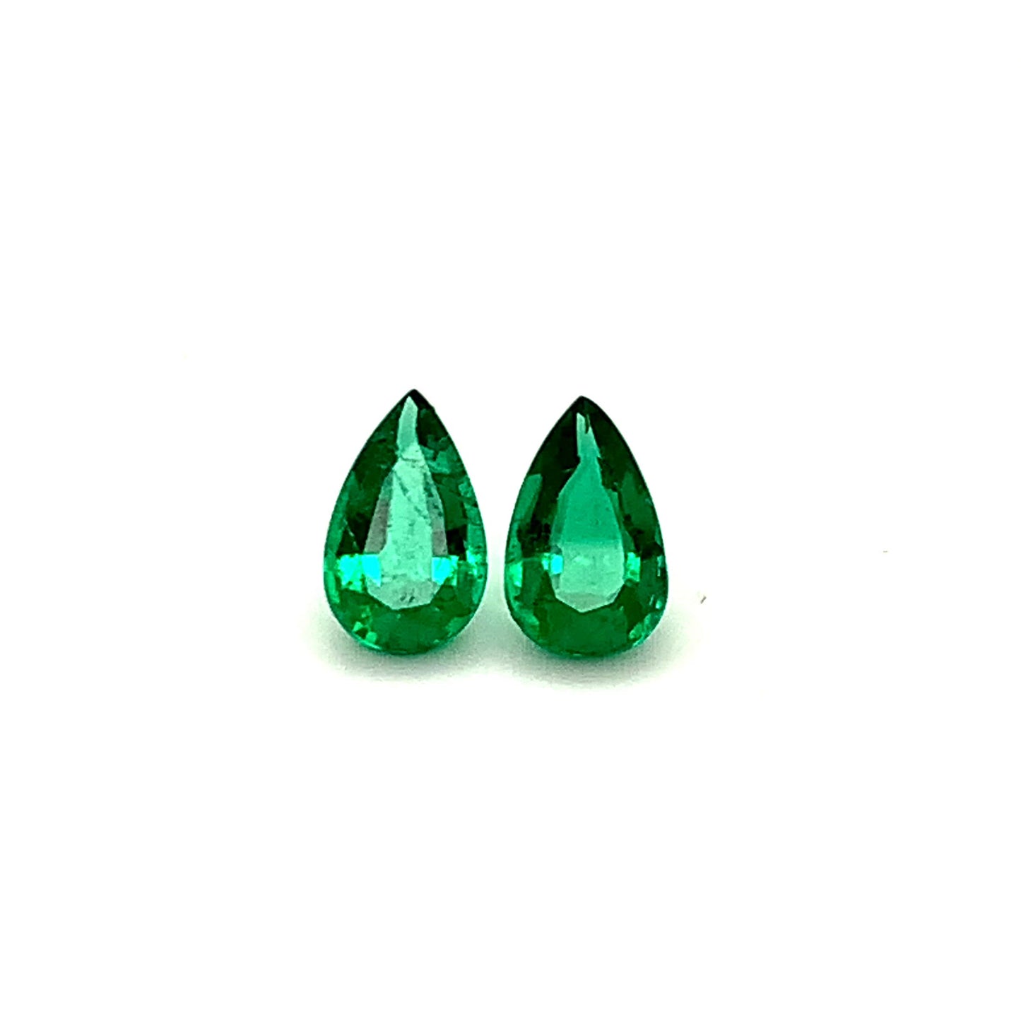 10.30x6.40x0.00mm Pear-shaped Emerald (2 pc 2.87 ct)